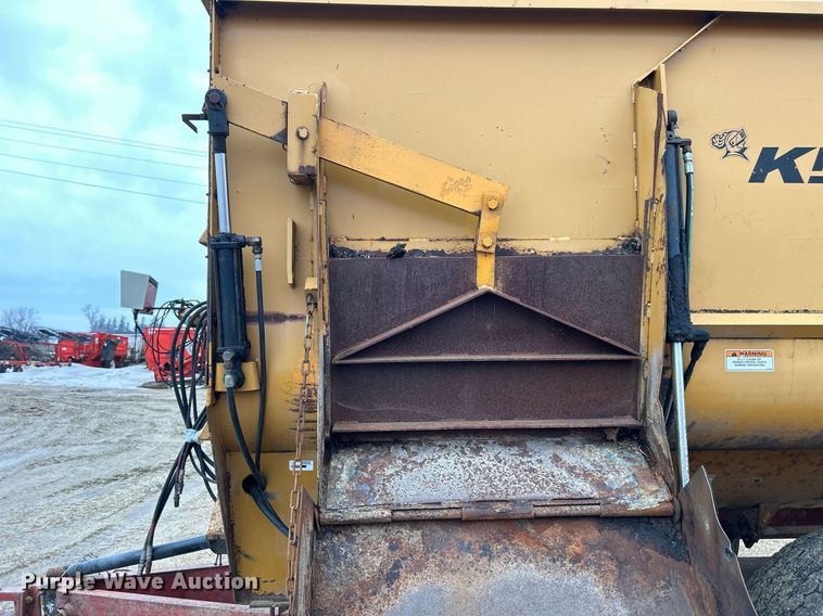 image for item DS0799 Kuhn Knight  3036 feed mixer