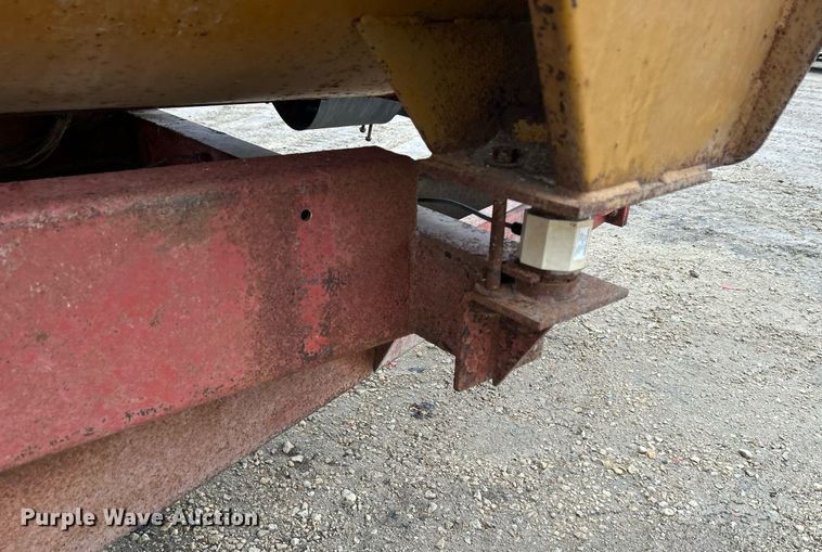 image for item DS0799 Kuhn Knight  3036 feed mixer