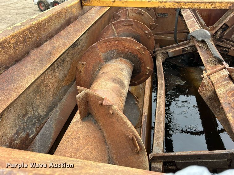 image for item DS0799 Kuhn Knight  3036 feed mixer