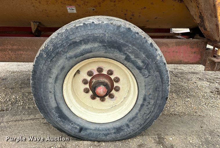 image for item DS0799 Kuhn Knight  3036 feed mixer