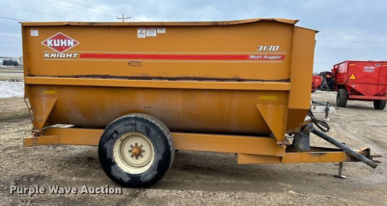 image for item DS0800 Kuhn Knight  3130 feed mixer