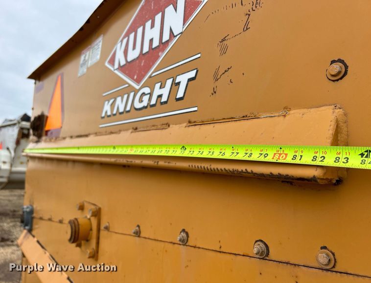 image for item DS0800 Kuhn Knight  3130 feed mixer