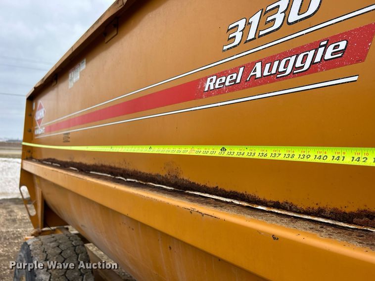 image for item DS0800 Kuhn Knight  3130 feed mixer