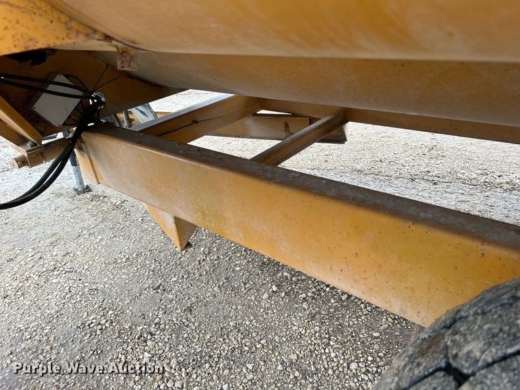 image for item DS0800 Kuhn Knight  3130 feed mixer