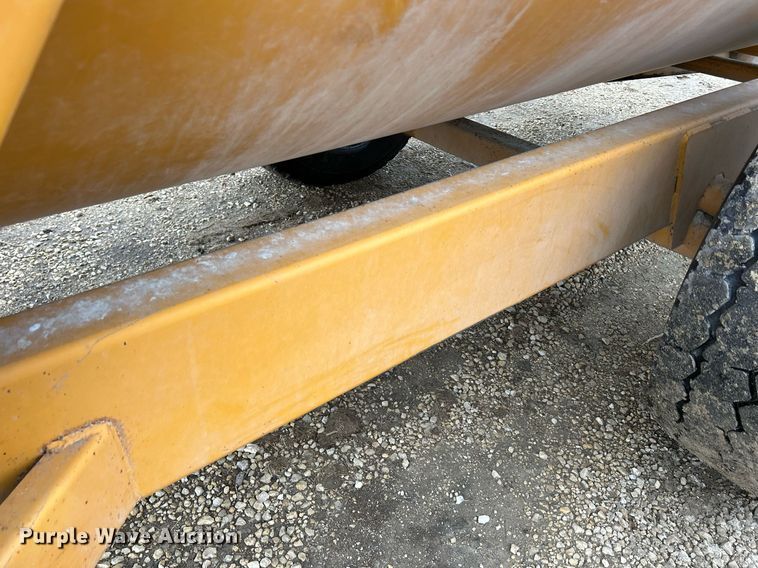 image for item DS0800 Kuhn Knight  3130 feed mixer