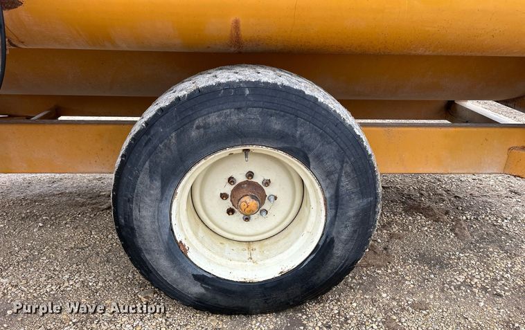 image for item DS0800 Kuhn Knight  3130 feed mixer