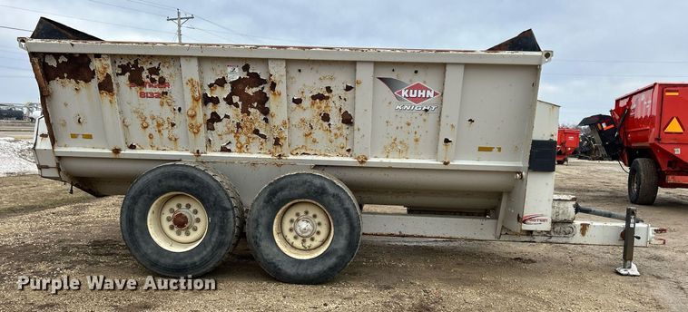 image for item DS0801 Kuhn Knight  8132 manure spreader