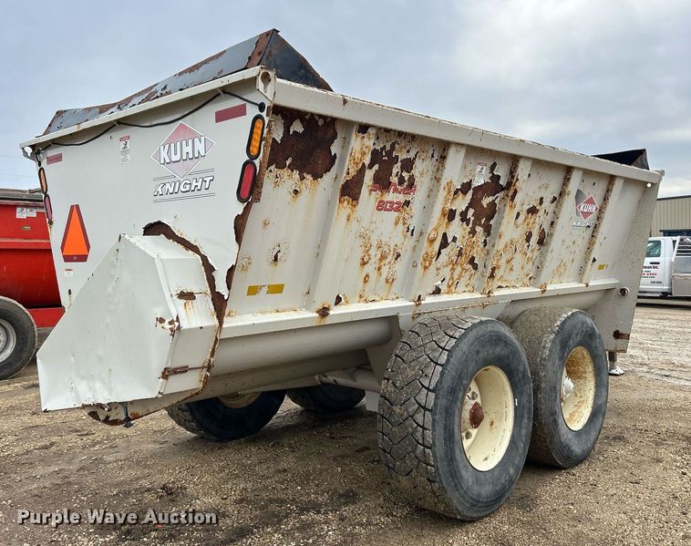 image for item DS0801 Kuhn Knight  8132 manure spreader
