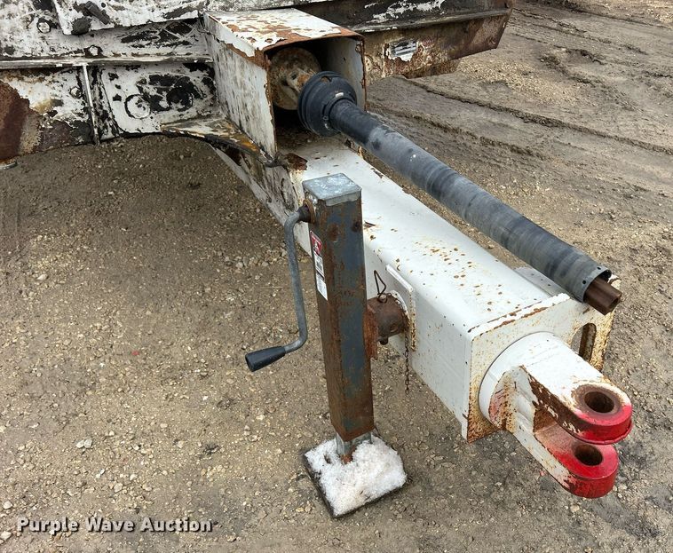 image for item DS0801 Kuhn Knight  8132 manure spreader