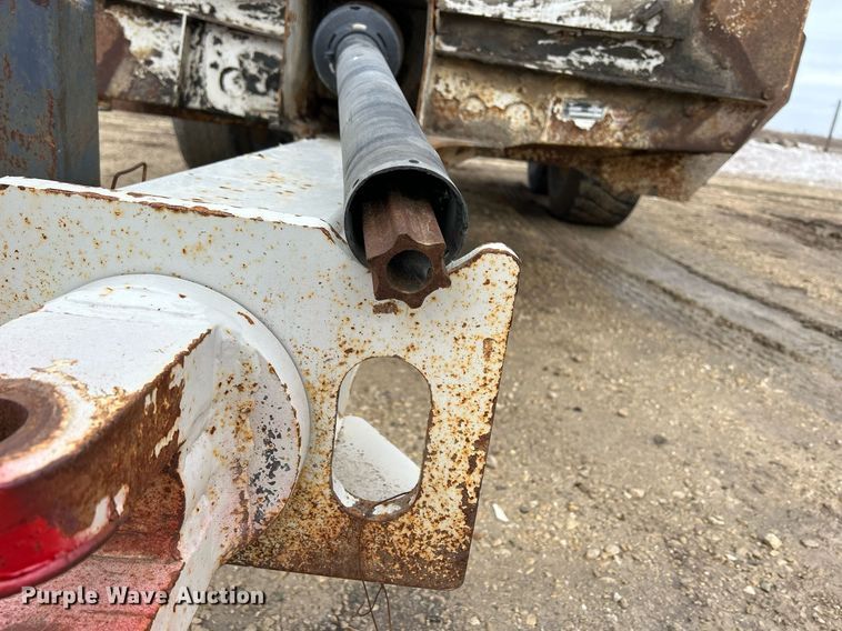 image for item DS0801 Kuhn Knight  8132 manure spreader