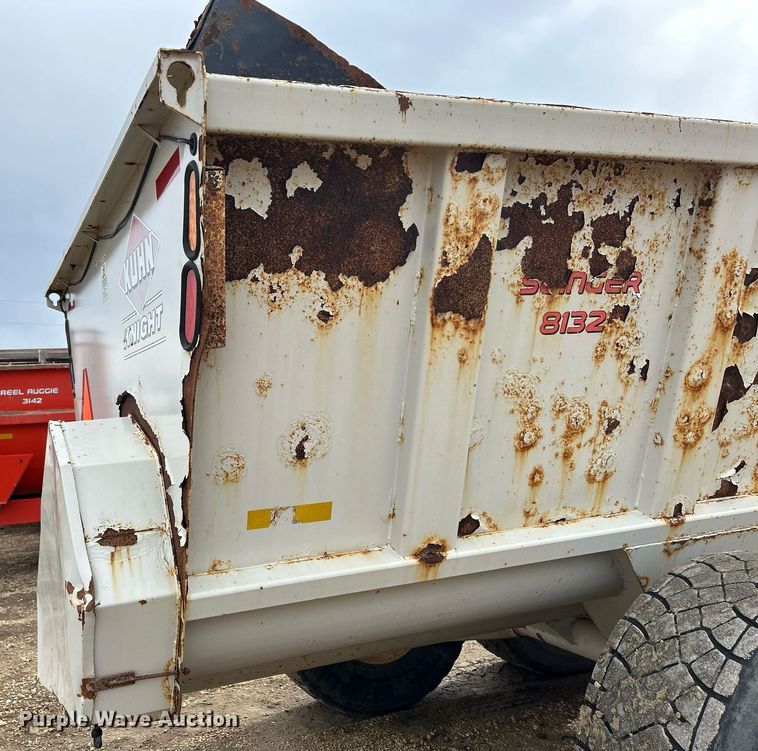 image for item DS0801 Kuhn Knight  8132 manure spreader