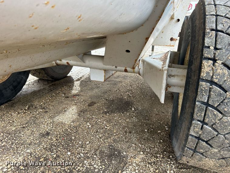 image for item DS0801 Kuhn Knight  8132 manure spreader