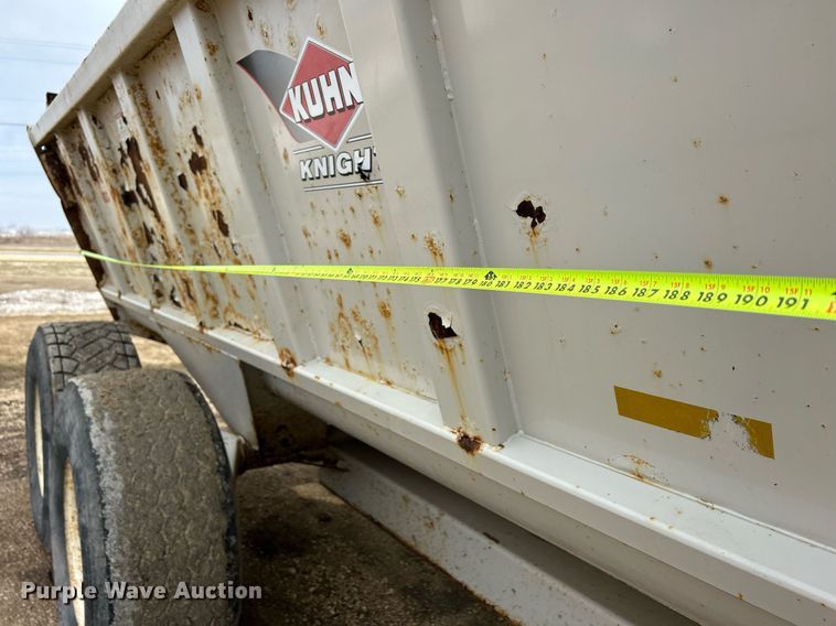 image for item DS0801 Kuhn Knight  8132 manure spreader