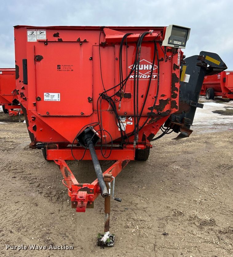 image for item DS0803 Kuhn Knight  3130 feed mixer
