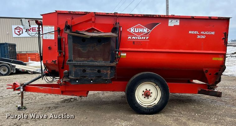 image for item DS0803 Kuhn Knight  3130 feed mixer