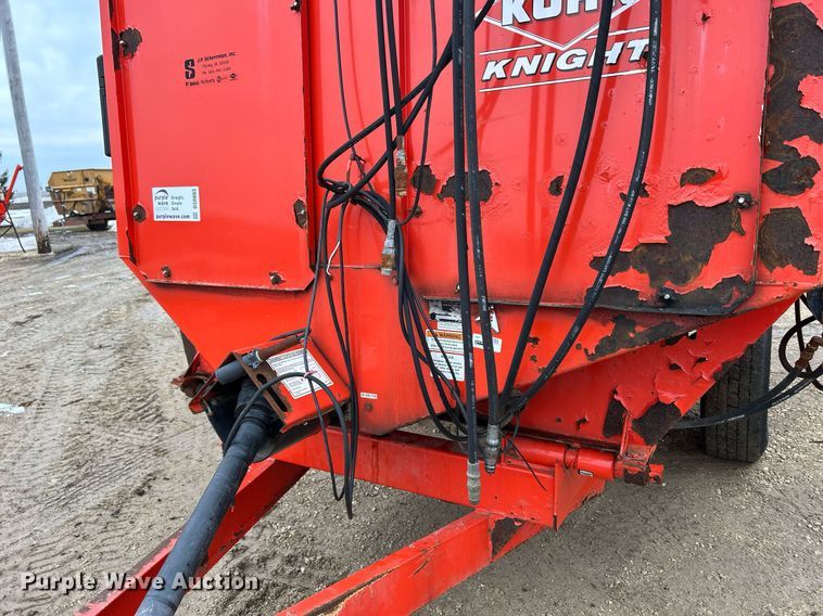 image for item DS0803 Kuhn Knight  3130 feed mixer
