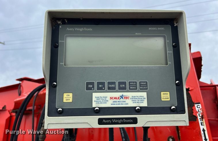 image for item DS0803 Kuhn Knight  3130 feed mixer