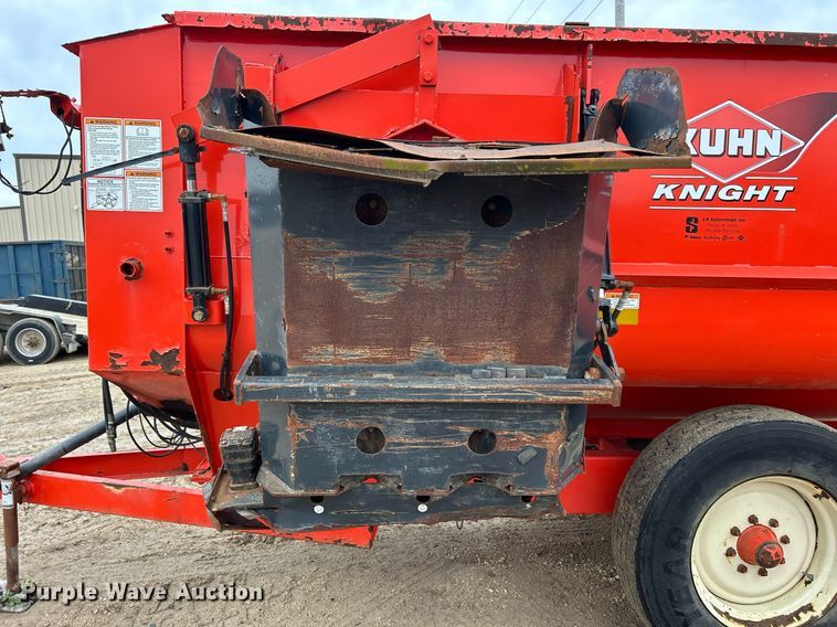 image for item DS0803 Kuhn Knight  3130 feed mixer