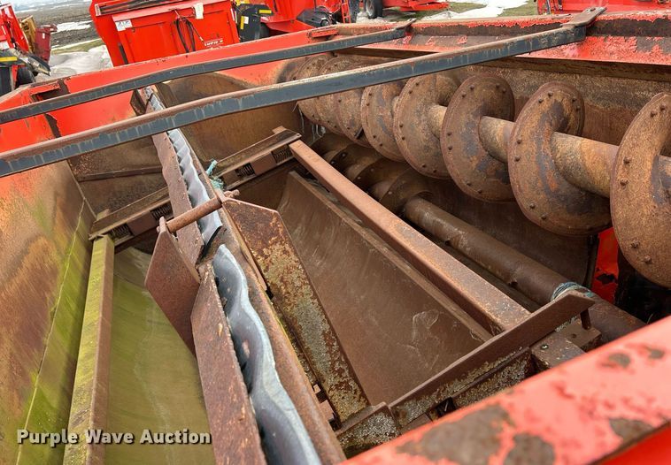 image for item DS0803 Kuhn Knight  3130 feed mixer