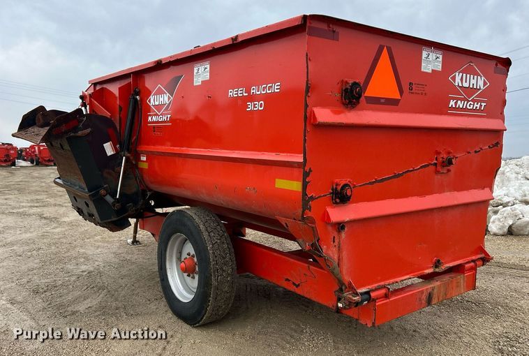 image for item DS0804 Kuhn Knight 3130 feed mixer