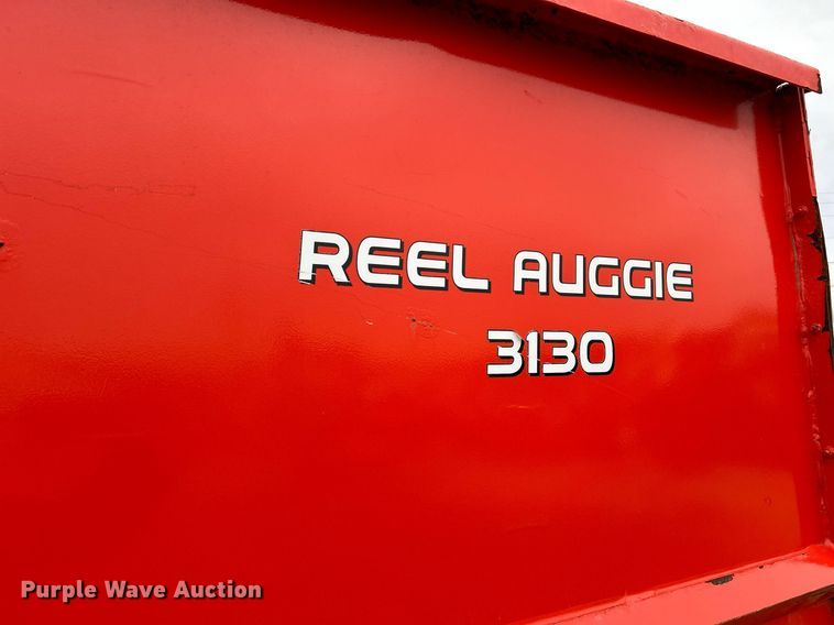 image for item DS0804 Kuhn Knight 3130 feed mixer