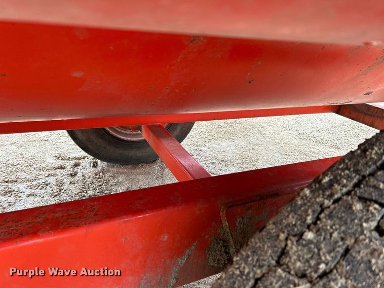 image for item DS0804 Kuhn Knight 3130 feed mixer