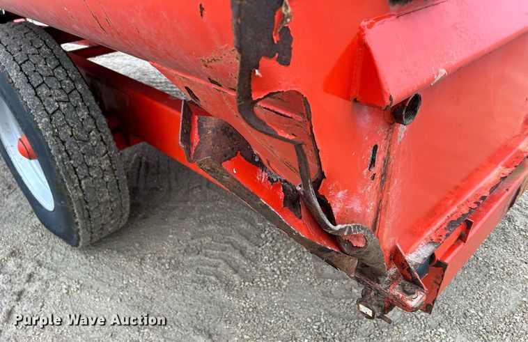 image for item DS0804 Kuhn Knight 3130 feed mixer