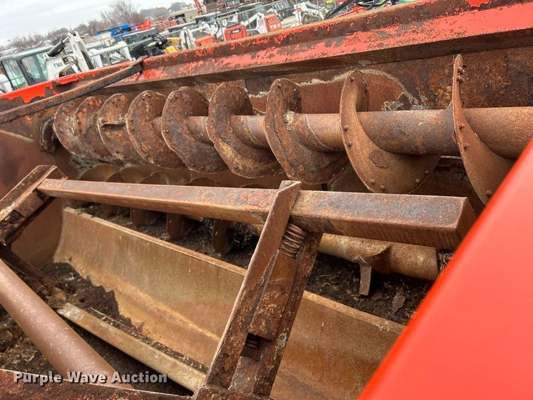 image for item DS0804 Kuhn Knight 3130 feed mixer