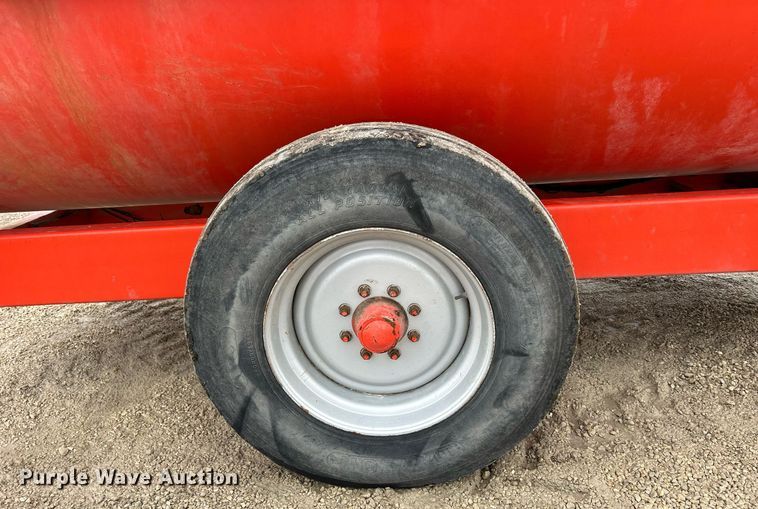 image for item DS0804 Kuhn Knight 3130 feed mixer