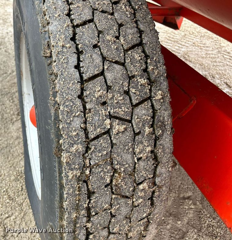 image for item DS0804 Kuhn Knight 3130 feed mixer