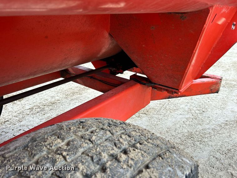 image for item DS0805 Kuhn Knight 3136 feed mixer