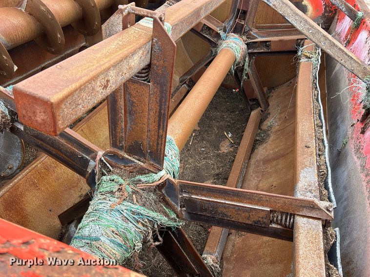 image for item DS0805 Kuhn Knight 3136 feed mixer