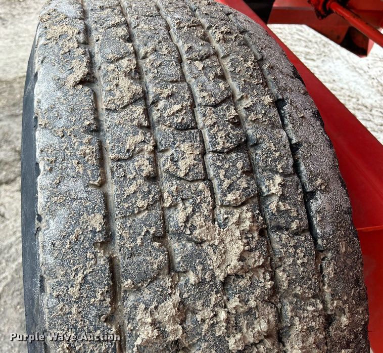 image for item DS0805 Kuhn Knight 3136 feed mixer