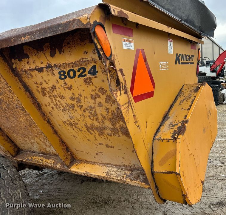 image for item DS0806 Knight 8024 manure spreader