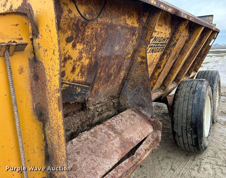 image for item DS0806 Knight 8024 manure spreader