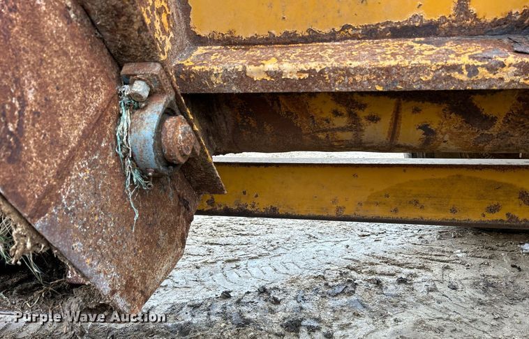 image for item DS0806 Knight 8024 manure spreader