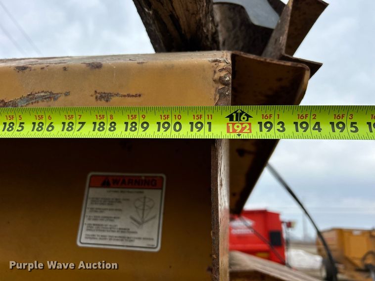 image for item DS0806 Knight 8024 manure spreader