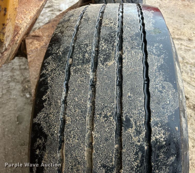 image for item DS0806 Knight 8024 manure spreader