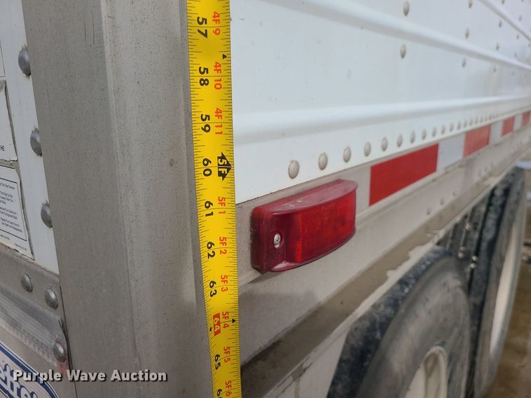 image for item DS7260 2009 Wilson Pacesetter grain trailer