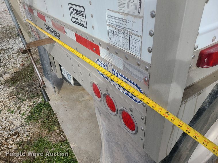 image for item DS7260 2009 Wilson Pacesetter grain trailer