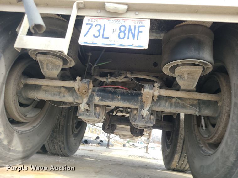 image for item DS7260 2009 Wilson Pacesetter grain trailer