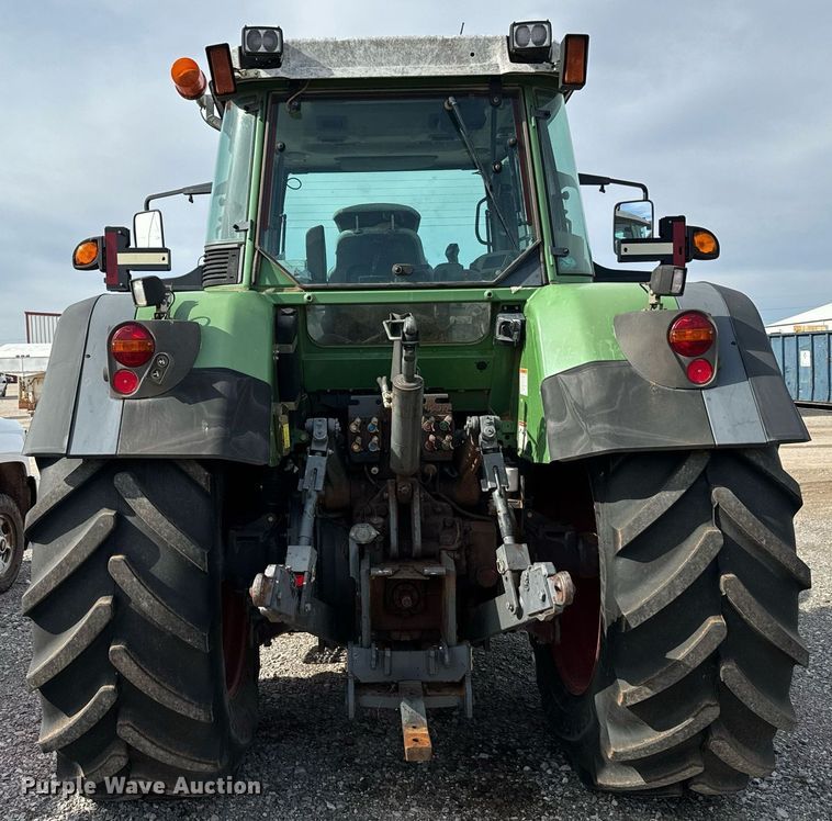 image for item EJ0210 2007 Fendt  820 Vario TMS MFWD tractor