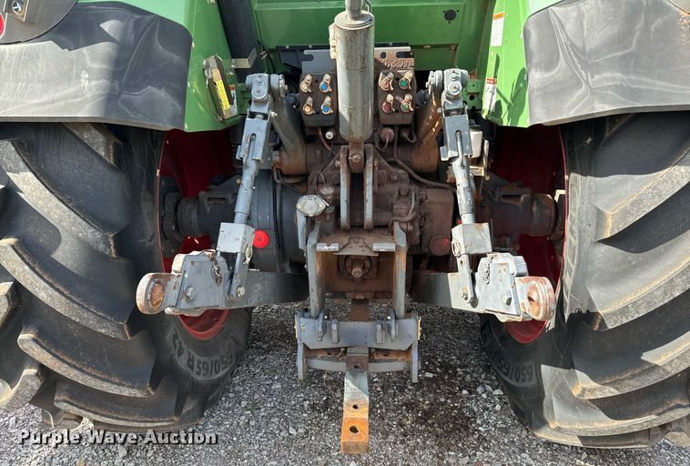 image for item EJ0210 2007 Fendt  820 Vario TMS MFWD tractor