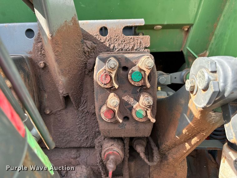 image for item EJ0210 2007 Fendt  820 Vario TMS MFWD tractor