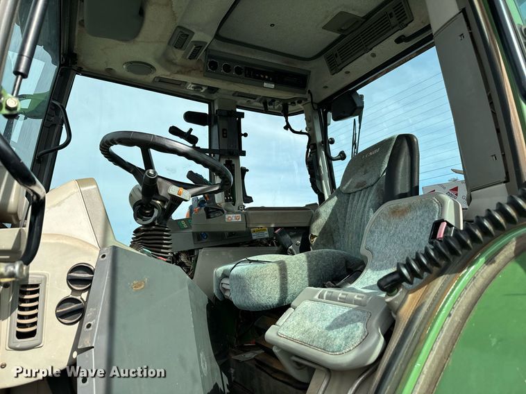 image for item EJ0210 2007 Fendt  820 Vario TMS MFWD tractor