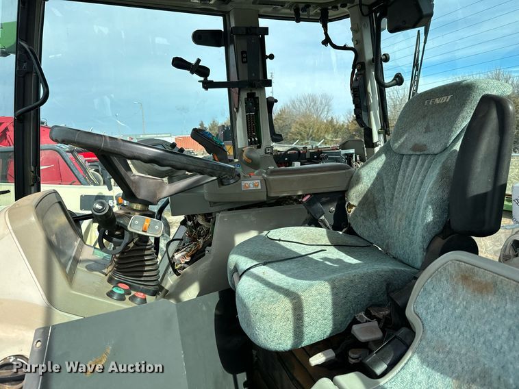 image for item EJ0210 2007 Fendt  820 Vario TMS MFWD tractor