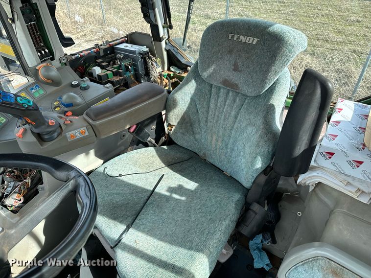 image for item EJ0210 2007 Fendt  820 Vario TMS MFWD tractor