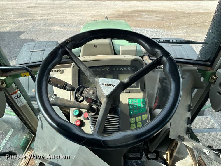 image for item EJ0210 2007 Fendt  820 Vario TMS MFWD tractor