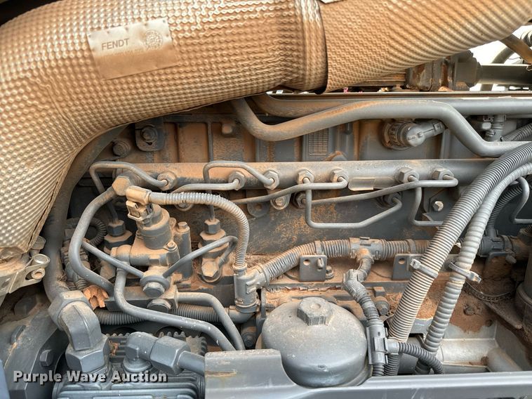 image for item EJ0210 2007 Fendt  820 Vario TMS MFWD tractor