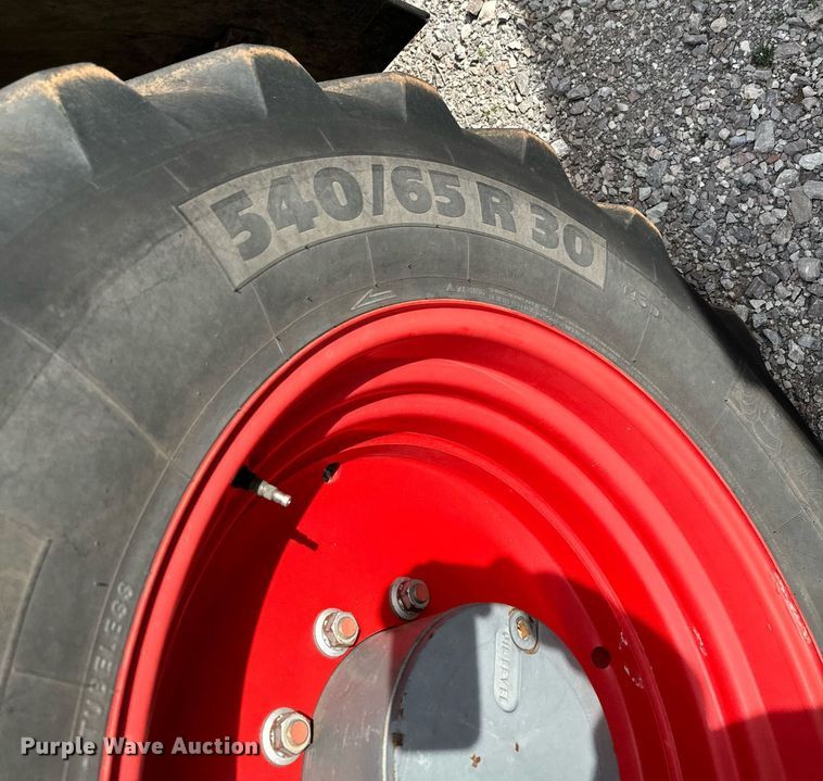 image for item EJ0210 2007 Fendt  820 Vario TMS MFWD tractor